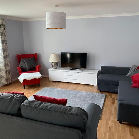 Flat One, 212 Eaglesham Road, East Kilbride, Glasgow Exterior foto
